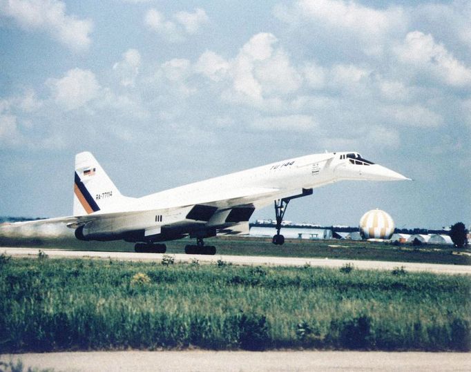 Nadzvukový letoun Letoun Tupolev 144 z éry služby u NASA.