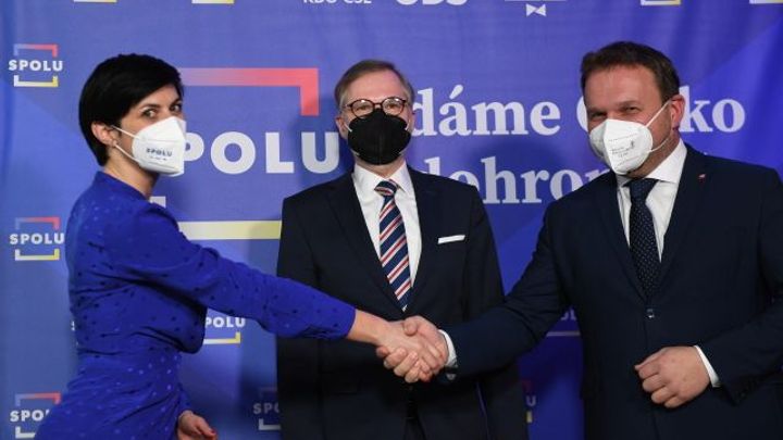 Koalice Spolu sbírá podpisy pro nedůvěru vládě. Není možné jen taktizovat, řekl Fiala; Zdroj foto: ČTK
