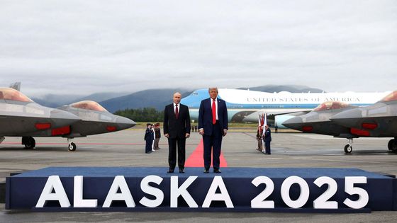 Obrazem: Aljaška jako scéna moci. Trump a Putin na ikonických záběrech