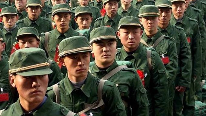 Čínští vojenští nováčci.