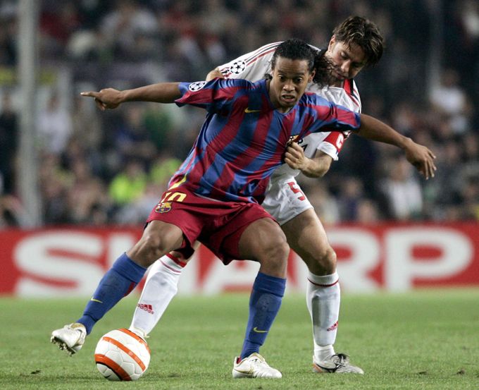 Alessandro Costacurta a Ronaldinho (2006)