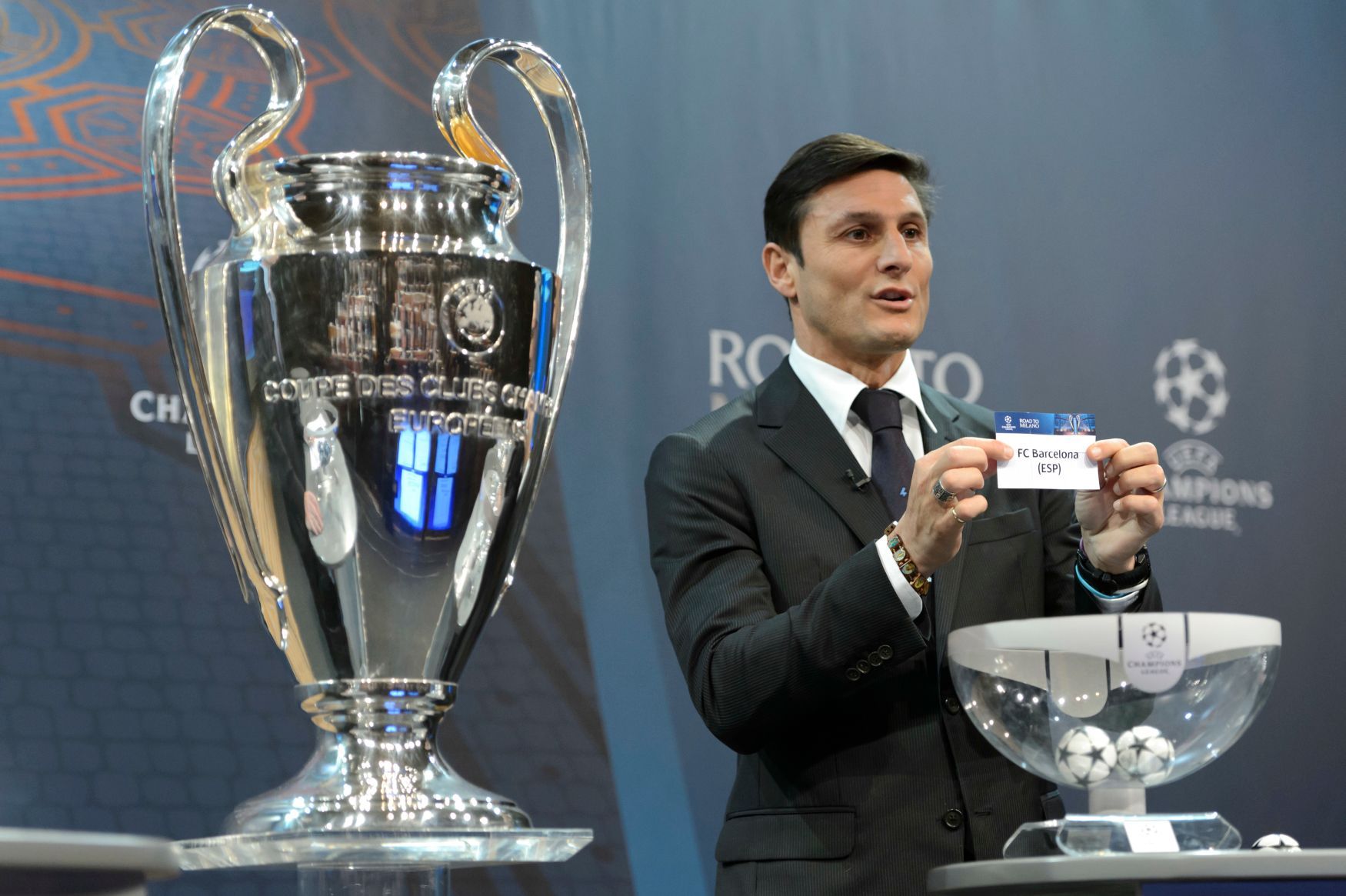 Javier Zanetti losuje soupeře pro Ligu mistrů
