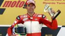 Vítěz Velké ceny Valenci ve třídě MotoGP Troy Bayliss z Austrálie.