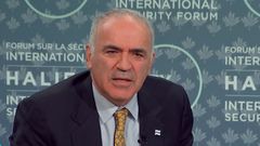 "Začínám být zoufalý," prohlásil Garry Kasparov během Halifax Security Forum ohledně války na Ukrajině