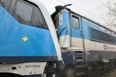 Rozhodly sekundy. Rychlík projel „stůj“ a způsobil jednu z nejhorších nehod roku