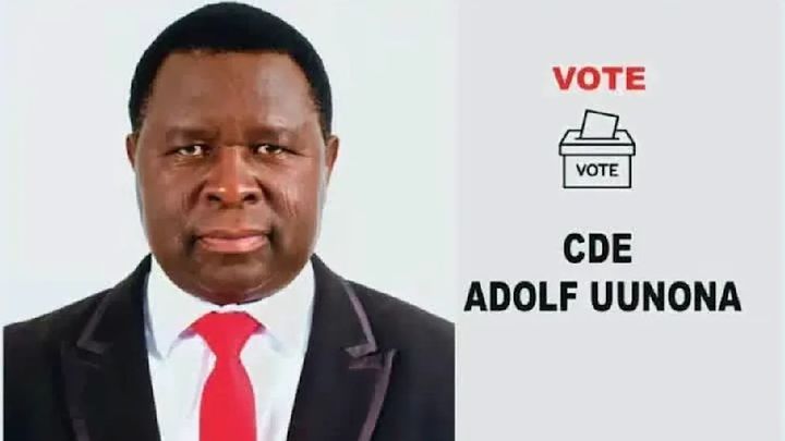 Namibijský politik Adolf Uunona se zbavil prostředního jména Hitler