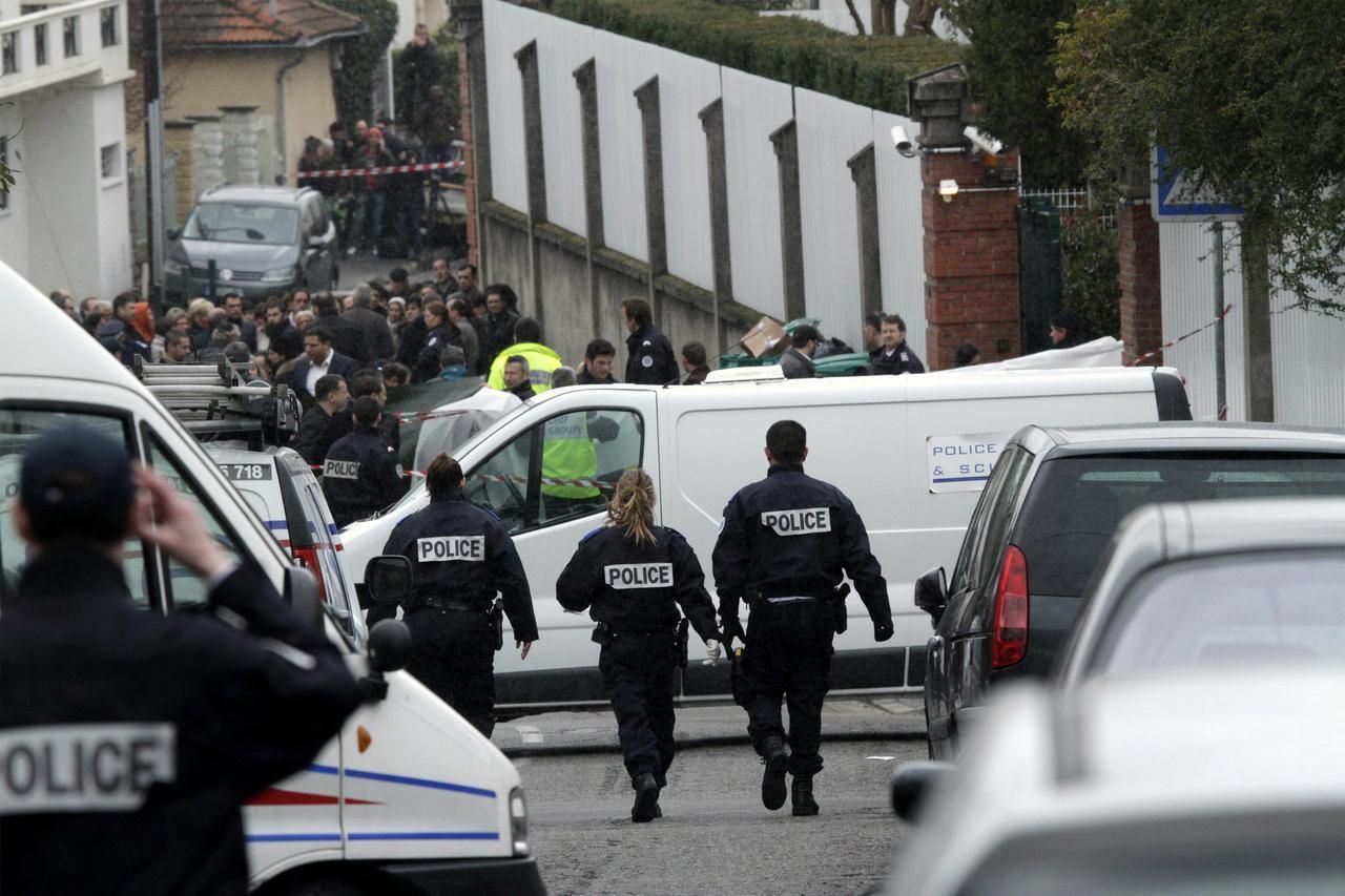 Střelec útočil u židovské školy ve Francii, v Toulouse