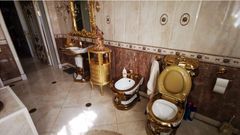 Zlatý záchod ruského dopravního policisty