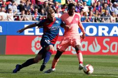 Vaclík se vrátil do branky Sevilly a vyhrál derby, Barca bez Messiho jen remizovala