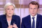 Ve vyhrocené televizní debatě plné osobních útoků triumfoval Macron