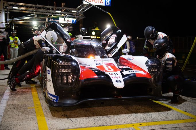 Fernando Alonso ve čtyřiadvacetihodinovce v Le Mans 2019