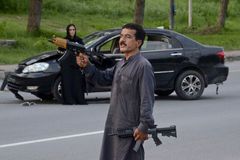 Islamista šest hodin blokoval centrum Islámábádu
