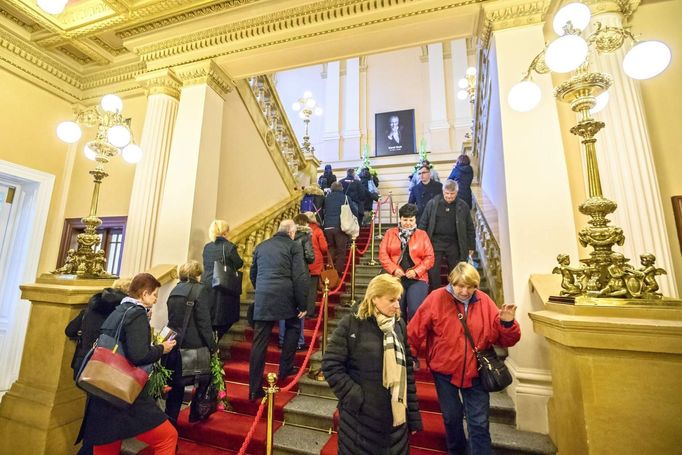 Rozloučení se zpěvákem Karlem Gottem na pražském Žofíně, 11. října 2019