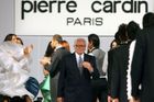 Foto: "Nikoho nekopíruji". Zemřel slavný francouzský návrhář Pierre Cardin