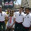 F1, VC Monaka 2015: britská modelka Cara Delevingneová s číslem Lewise Hamiltona a grid boys