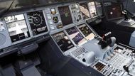 Kokpit obřího letounu Airbus A380