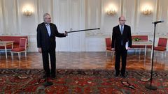 Prezident Miloš Zeman a premiér Bohuslav Sobotka se střetli v přímém přenosu.