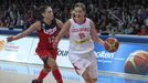 Basketbal, ČR-USA: Eva Vítečková - Diana Taurasiová