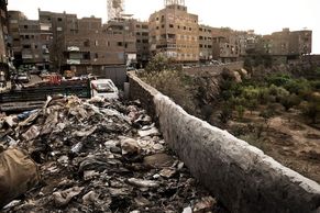 Město odpadků. Odvrácená tvář metropole v ráji turismu
