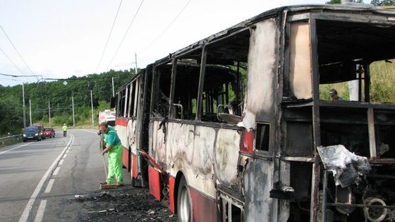 V Brně vzplál linkový autobus plný cestujících