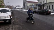 Někteří lidé z Bohumína se chovají zodpovědně a také v zimním období jezdí prostředky, které nešpiní vzduch. Jde přece o zdraví!