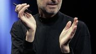 Steve Jobs popisuje hlavní přednosti nového modelu. San Francisco, USA