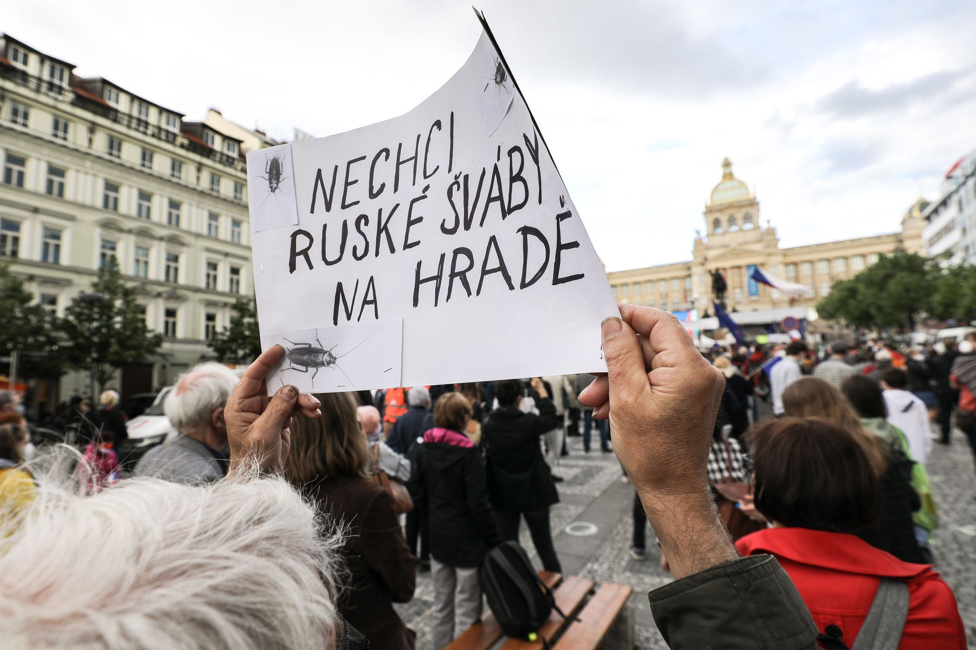 Demonstrace Milion chvilek Václavské náměstí 20. 5. 2021 za odstoupení Marie Benešové