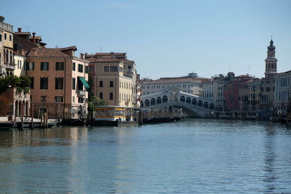 Méně turistů v Benátkách znamená čistší vodu v proslulých městských kanálech.