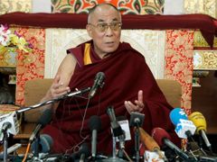 Dalajláma na tiskové konferenci v Dharamsale
