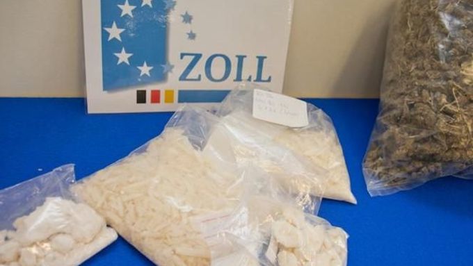 Policie při vyšetřování zajistila 50 kilogramů pervitinu. (Ilustrační foto)