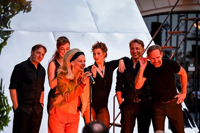 Snímek z inscenace Marta.