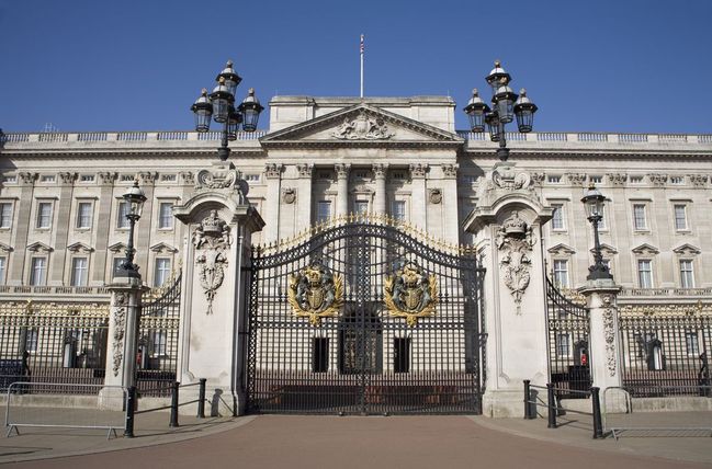 Bombardování Buckinghamského paláce