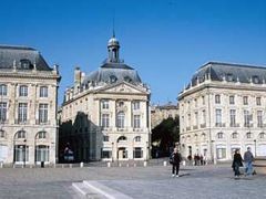Bordeaux patří k architektonickým skvostům 18. století v Evropě a pečlivě se věnuje údržbě prestižních památek, z nichž několik figuruje na Seznamu světového dědictví UNESCO. Nyní přibyla další.