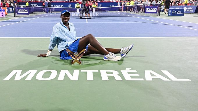 Victoria Mboková slaví triumf na turnaji v Montrealu