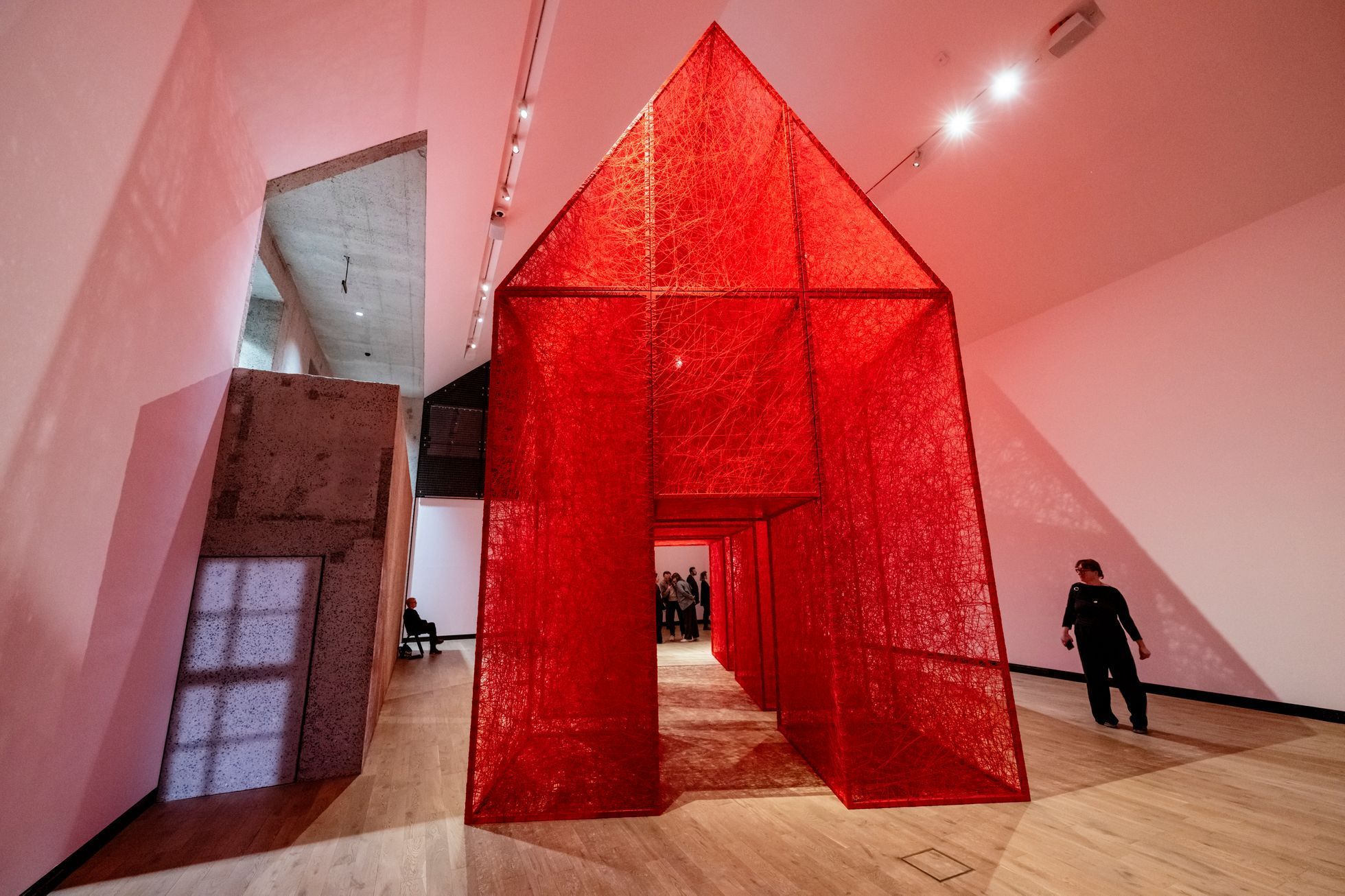 Chiharu Shiota, Kunsthalle, výstava, 2024