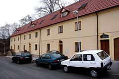 Daň na byty se zvedne až v roce 2010. Brusel polevil
