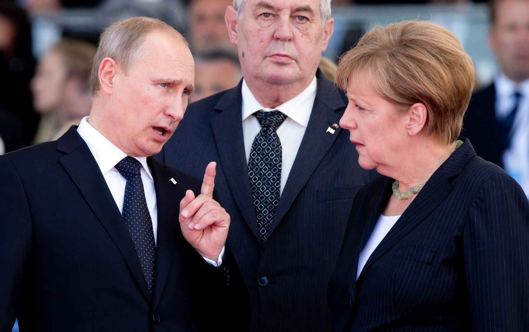 Vladimir Putin Miloš Zeman Angela Merkelová oslavy vylodění v Normandii 2014