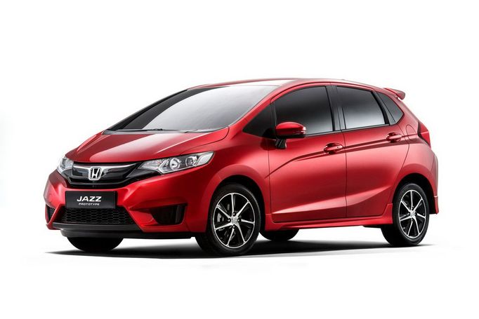 Městský vůz Honda Jazz, který byl vždy oblíben pro skvělou prostornost interiéru, se brzy objeví na trhu v nové generaci.