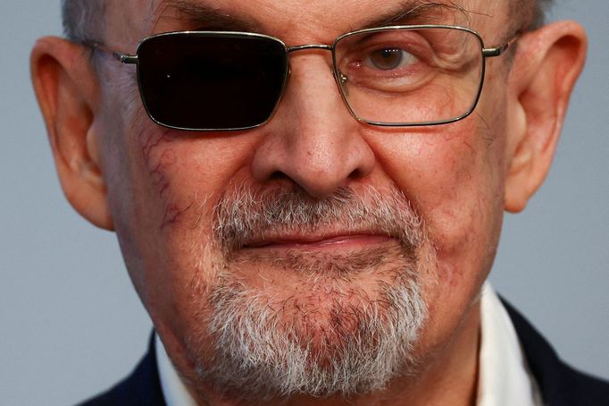 Salman Rushdie převzal Mírovou cenu německých knihkupců.