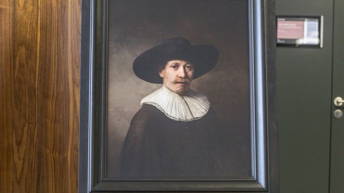 Zbrusu nový obraz Rembrandta, jak by ho slavný malíř namaloval, kdyby ještě žil, alespoň podle datové počítačové analýzy.