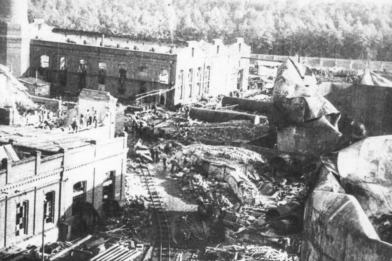Bombardování Pardubic v červenci 1944, Parbubice, bombardování, historie, výročí, válka, Domácí