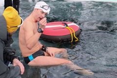 Český freediver se bez neoprenu potopil do rekordní hloubky, pak plival krev