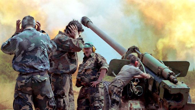 Snímek z roku 1995, který byl pořízen v období průběhu operace Bouře v Chorvatsku.