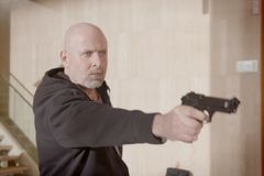 Utíkej, schovej se, bojuj! Policie radí lidem, jak si zachránit život při řádění šíleného střelce