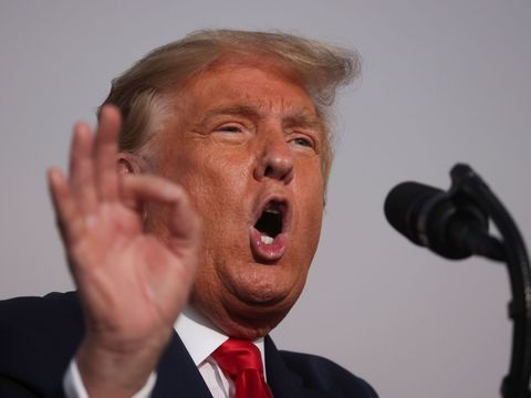 Trump sliboval těžařům "zlatou éru". Realita trhu s ropou ukazuje něco jiného