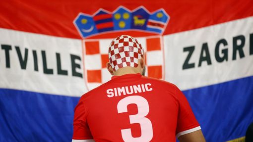 Chorvatský fanoušek před zápasem o 3. místo na MS 2022 Chorvatsko - Maroko
