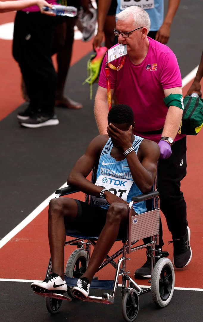 Baboloki Thebe (Botswana) ve štafetě na 4x400 metrů