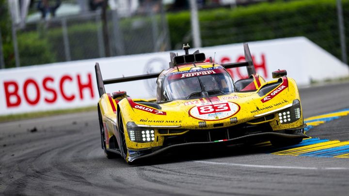 Polský den v Le Mans. Kubica dovezl Ferrari k třetímu triumfu po sobě