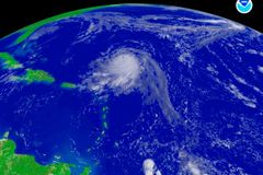 Hurikán Ike pustoší Karibik větry o rychlosti 215 km