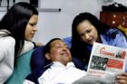 Chávez bojuje na přístrojích o život, přiznal Caracas
